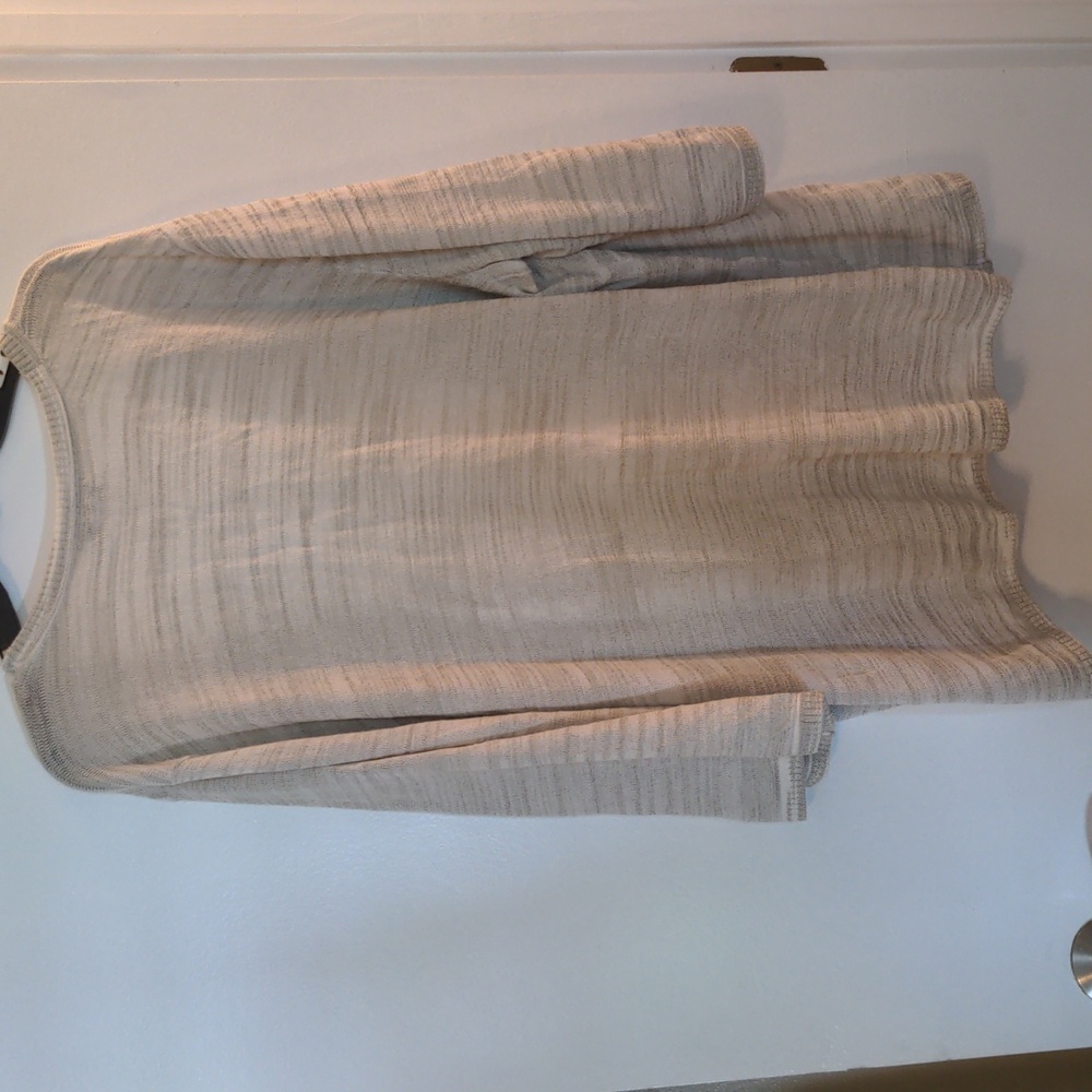 CJ Banks Wrap/Sweater - Picture 2 of 8